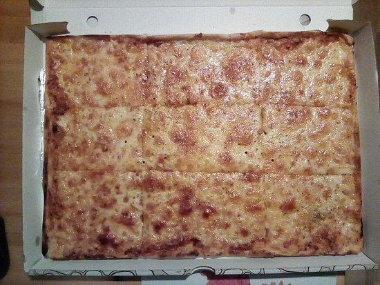 Ninas Pizza & Bistro